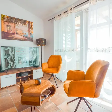Apartment Dertil