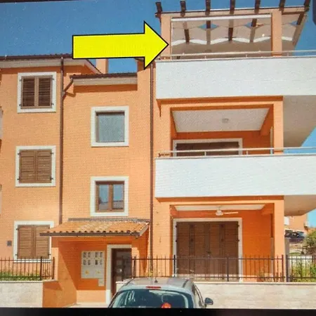 Apartment Dertil Premantura